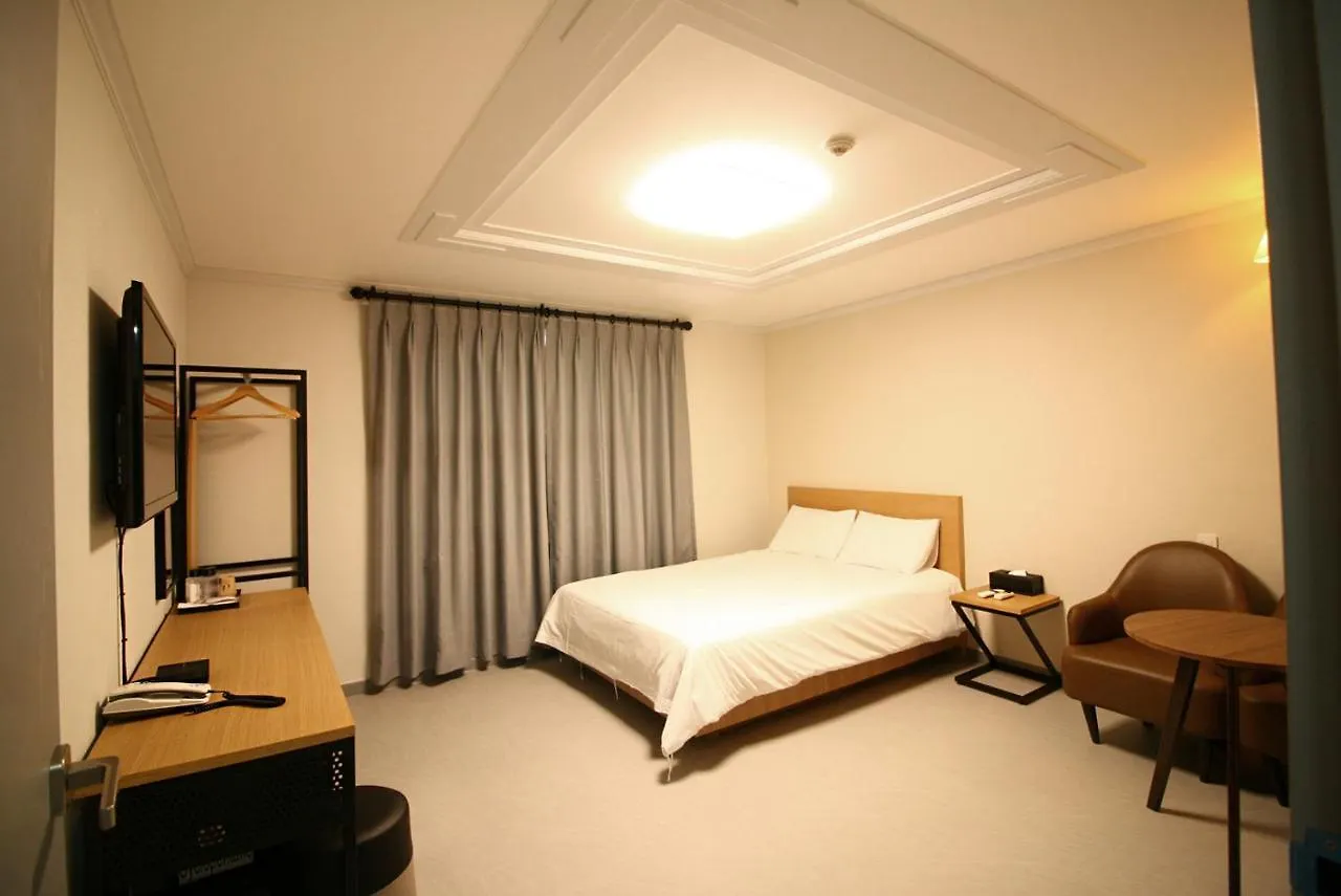 **  Trevi Hotel Čedžu Jižní Korea