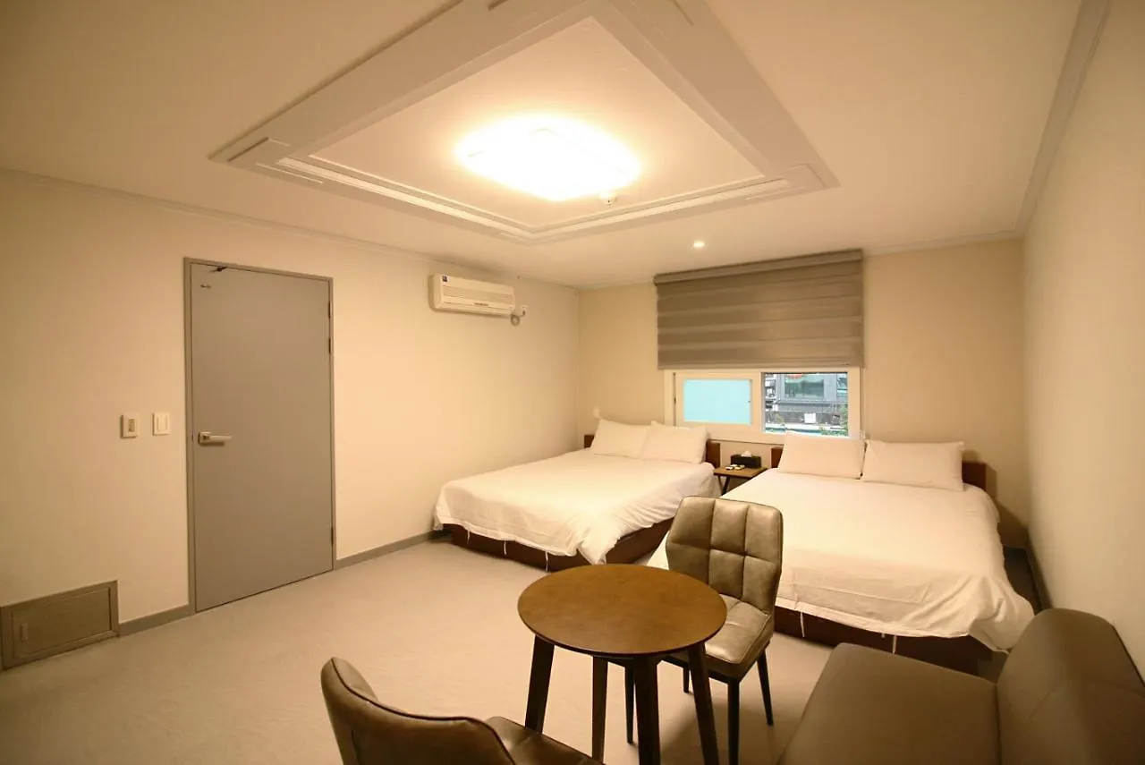Trevi Hotel Čedžu