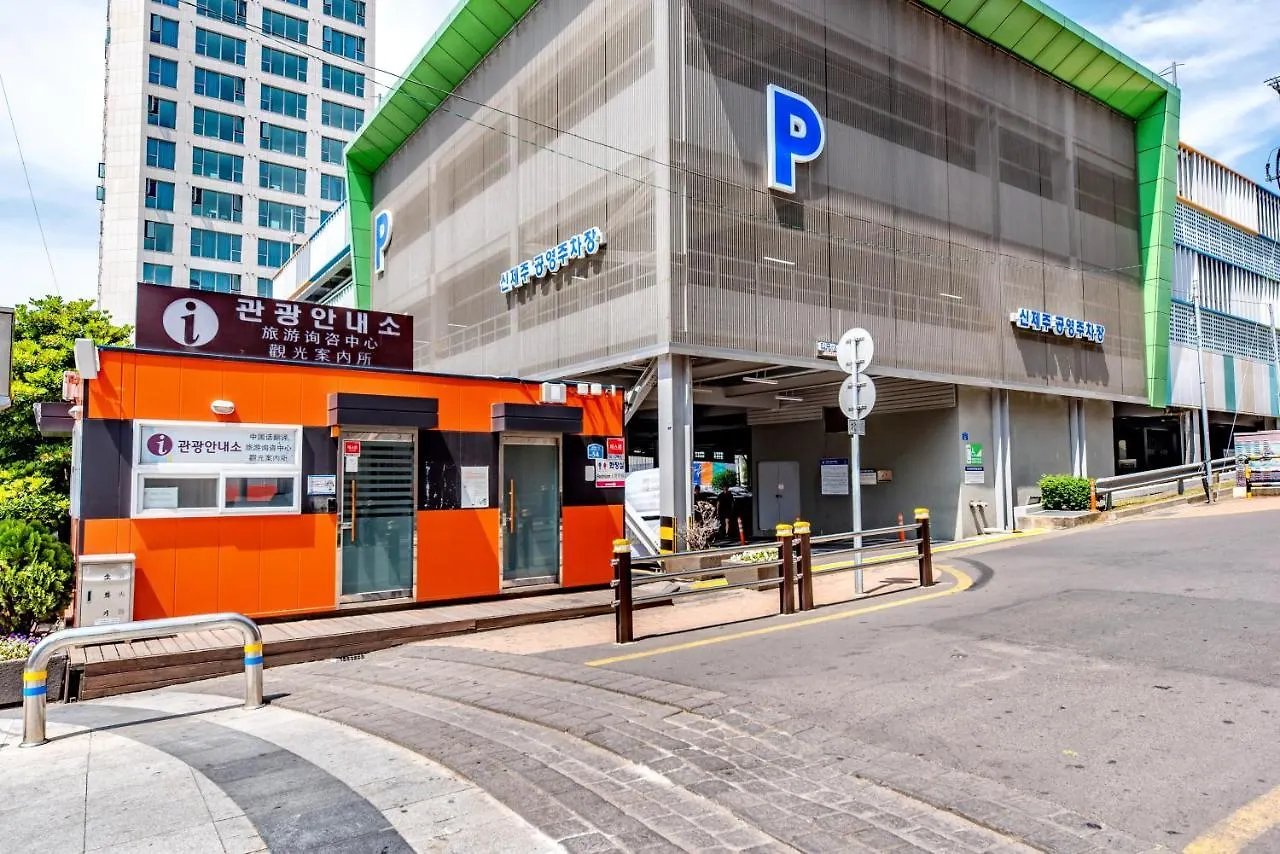 Trevi Hotel Jeju 2*,  Güney Kore